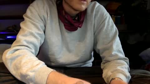 Snapshot of gruendamien chatting on January 9, 2:40 pm gruendamien online show from January 9, 2:40 pm