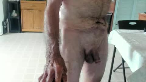 Snapshot of grumpyoldman75830 chatting on June 29, 2:28 pm grumpyoldman75830 online show from June 29, 2:28 pm