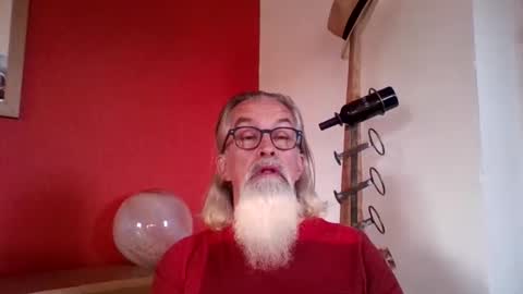 Snapshot of grybear60 chatting on October 27, 7:01 am Grybear online show from October 27, 7:01 am