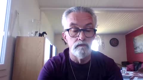 Snapshot of grybear60 chatting on April 24, 1:57 pm Grybear online show from April 24, 1:57 pm
