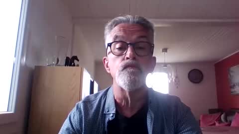 Snapshot of grybear60 chatting on May 9, 3:28 pm Grybear online show from May 9, 3:28 pm