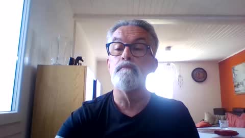 Snapshot of grybear60 chatting on June 6, 9:36 am Grybear online show from June 6, 9:36 am