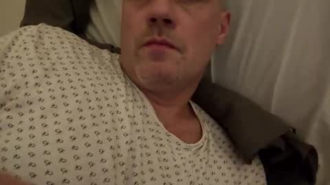 Snapshot of grzegorz34 chatting on November 9, 9:24 pm Greg online show from November 9, 9:24 pm