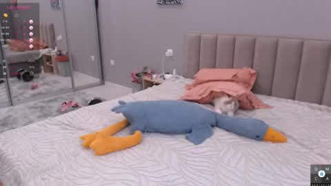 Eva online show from March 24, 6:40 am