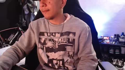 Snapshot of guayaco_ chatting on February 24, 1:10 pm Guayaco online show from February 24, 1:10 pm