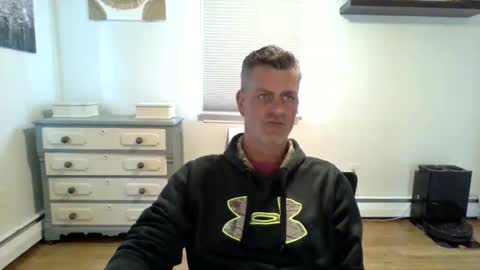 gudguy2025 online show from April 20, 6:09 pm