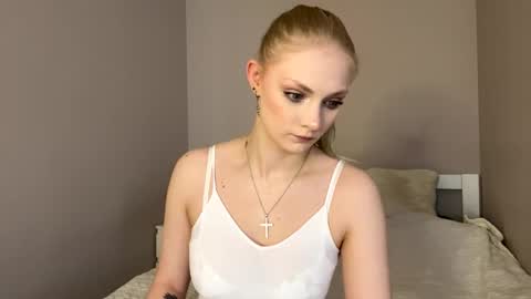 Vanessa online show from April 12, 6:29 am