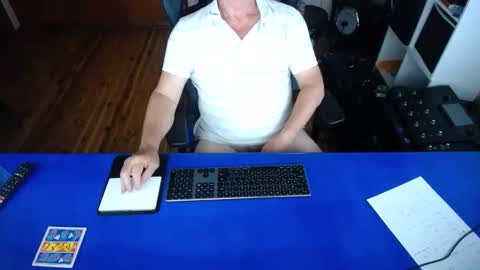 Snapshot of guesswhatigot2 chatting on February 3, 8:24 am guesswhatigot2 online show from February 3, 8:24 am