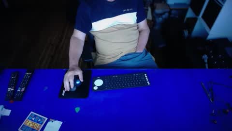 guesswhatigot2 online show from February 7, 10:41 am