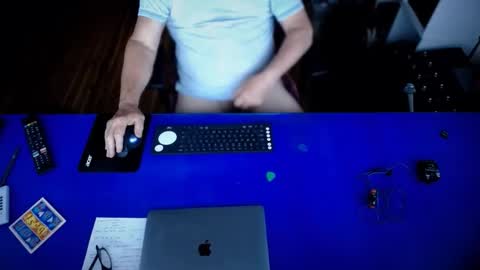 guesswhatigot2 online show from March 1, 9:11 am