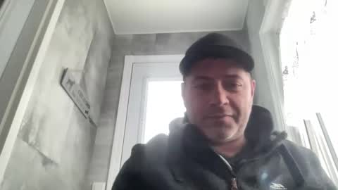 guil0 online show from March 24, 10:20 am