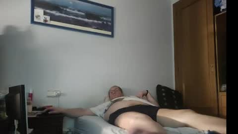 Snapshot of guillervlc chatting on May 23, 4:22 pm guillervlc online show from May 23, 4:22 pm