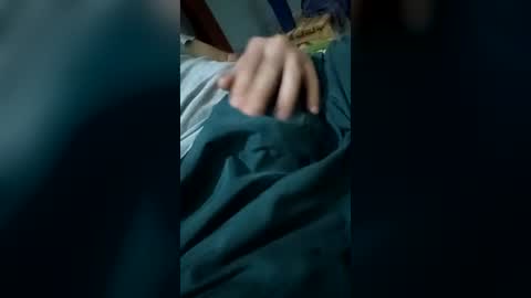 Snapshot of guillo470 chatting on June 21, 3:53 am guillo470 online show from June 21, 3:53 am