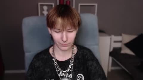 guitarandangell online show from March 10, 5:34 am