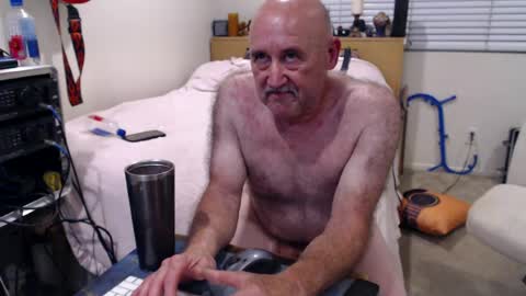 Snapshot of guitarsexgod2 chatting on July 5, 4:19 am guitarsexgod2 online show from July 5, 4:19 am