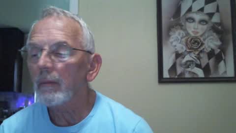 Snapshot of gulfcoast1952 chatting on December 24, 2:12 pm Roy online show from December 24, 2:12 pm