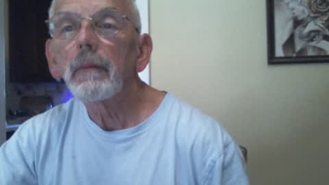 Snapshot of gulfcoast1952 chatting on January 11, 2:58 pm Roy online show from January 11, 2:58 pm