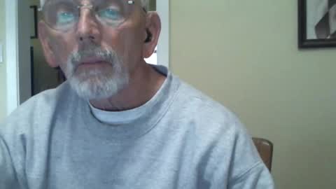 Snapshot of gulfcoast1952 chatting on February 13, 2:09 pm Roy online show from February 13, 2:09 pm
