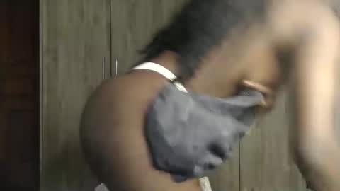 Miss Incredible online show from February 7, 1:01 pm