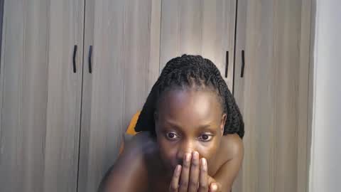 Miss Incredible online show from October 9, 12:19 am