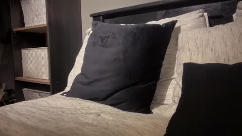 Snapshot of gumbywanna chatting on March 8, 8:14 pm gumbywanna online show from March 8, 8:14 pm