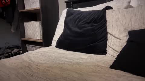 Snapshot of gumbywanna chatting on March 11, 12:44 am gumbywanna online show from March 11, 12:44 am