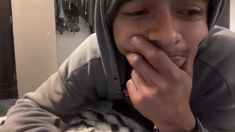 Snapshot of gumbywanna chatting on November 17, 2:39 am gumbywanna online show from November 17, 2:39 am