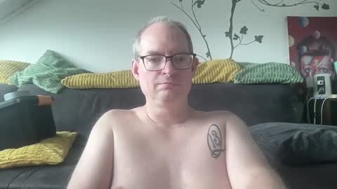 gummicasual online show from February 13, 12:12 pm