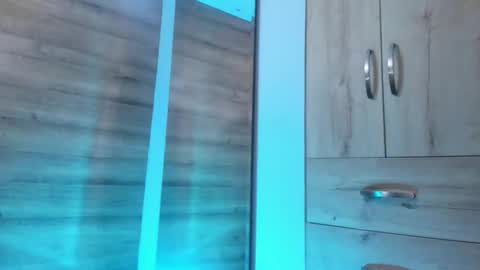 gummyluv online show from March 22, 5:00 am