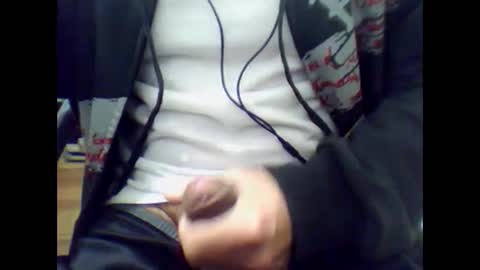 Snapshot of guty50 chatting on September 26, 2:26 am guty50 online show from September 26, 2:26 am