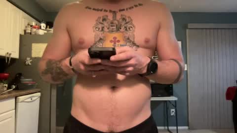 Snapshot of guyduder chatting on December 21, 2:19 am guyduder online show from December 21, 2:19 am