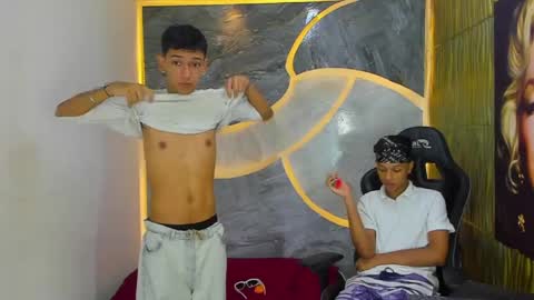 guys_hard_cock online show from April 11, 3:55 am