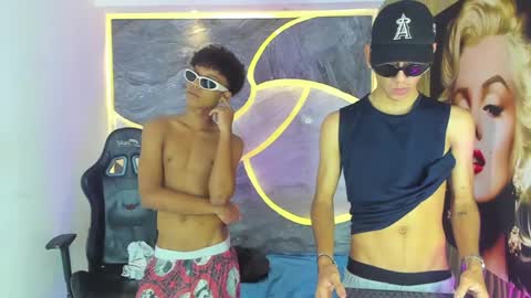 guys_hard_cock online show from April 13, 8:25 pm