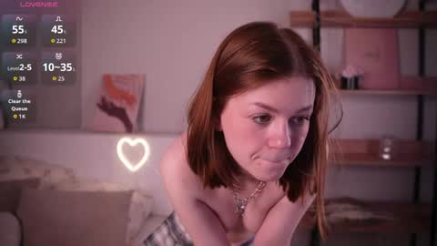Snapshot of gwendatortoriello chatting on May 30, 11:18 am Hello everyone Im May online show from May 30, 11:18 am