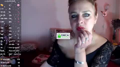 Snapshot of gwendolyn_essie chatting on January 29, 9:12 am Gwendolyn Essie online show from January 29, 9:12 am