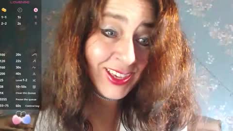 Snapshot of gwendolyn_essie chatting on October 4, 9:46 pm Gwendolyn Essie online show from October 4, 9:46 pm