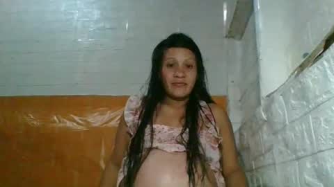 gwenn24 online show from June 5, 4:52 am