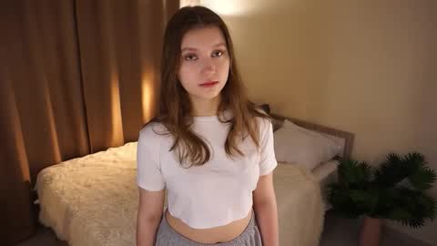 Molly online show from March 1, 4:58 am