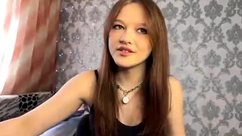 Snapshot of gwynethoverdick chatting on May 23, 8:07 am Nika Kova online show from May 23, 8:07 am