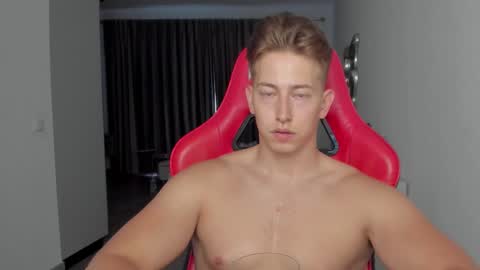 Oliver online show from October 19, 6:08 pm