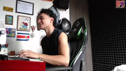 Gymbro42 online show from May 22, 3:06 pm