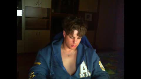 gymguy0505 online show from March 23, 10:58 pm