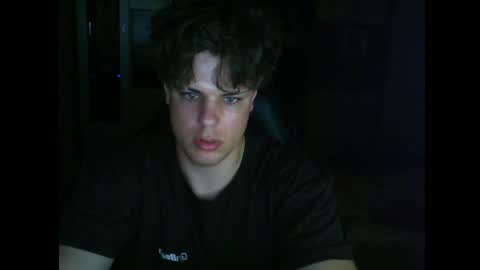 gymguy0505 online show from May 28, 9:34 pm