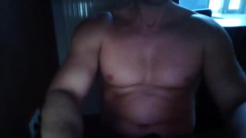 Snapshot of gymxxx_ chatting on February 1, 4:00 pm gymxxx_ online show from February 1, 4:00 pm