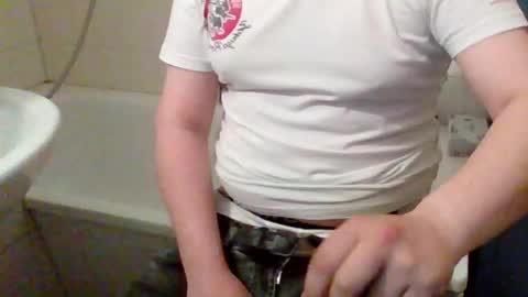 Snapshot of h0mi4u chatting on May 5, 3:14 am h0mi4u online show from May 5, 3:14 am