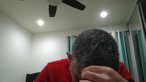 h0nest84 online show from December 2, 2:42 am