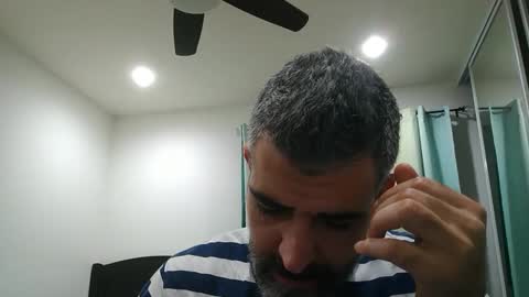 h0nest84 online show from December 10, 6:54 am