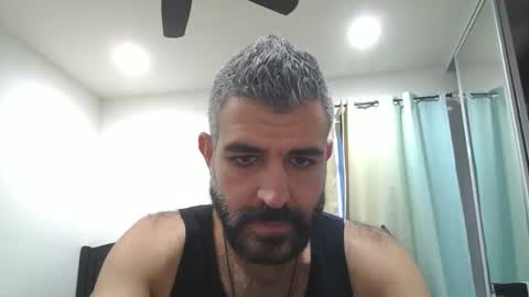 h0nest84 online show from January 5, 11:44 pm