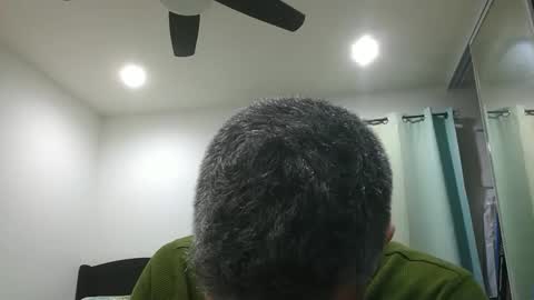 h0nest84 online show from February 26, 6:04 am