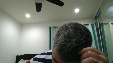 h0nest84 online show from March 4, 6:15 am